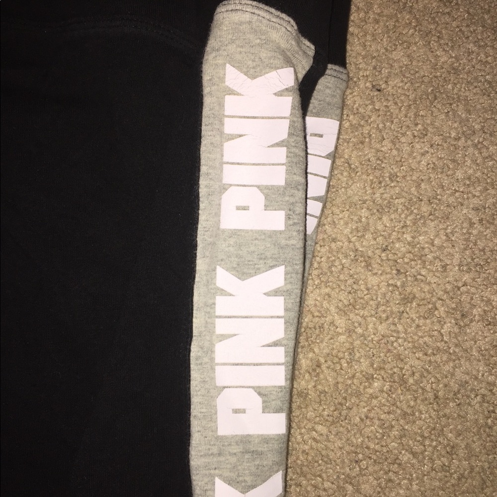 PINK Capri’s